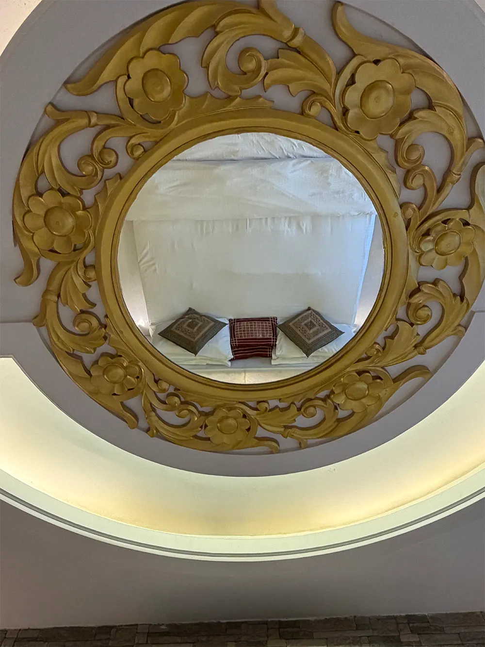 https://luxuryvibesstay.com/wp-content/uploads/2026/06/royal-heritage-luxury-vibes-stay-16.webp