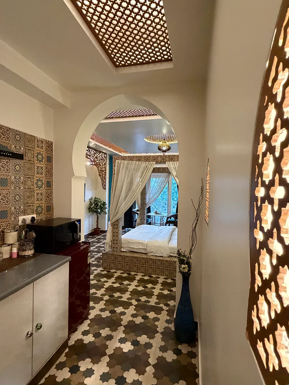 https://luxuryvibesstay.com/wp-content/uploads/2026/07/moroccon-riyad-luxury-vibes-stay-28.webp