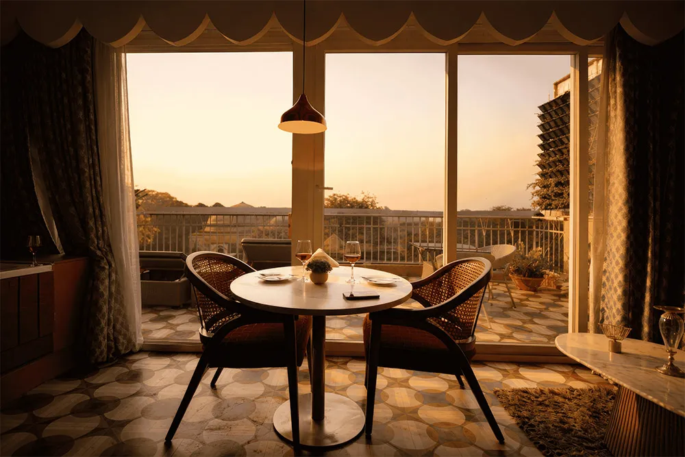 https://luxuryvibesstay.com/wp-content/uploads/2026/07/royal-palace-luxury-vibes-stay-3.webp